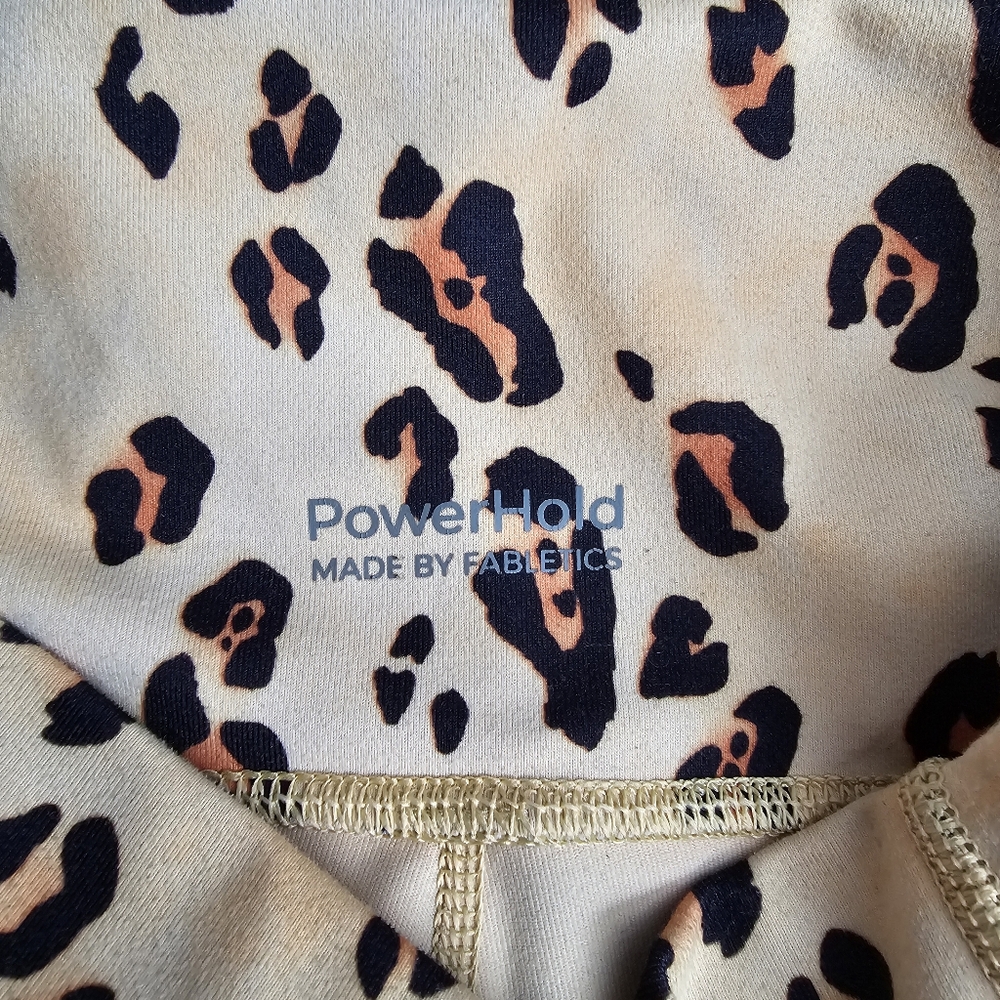 Fabletics set - leopard print - Picture 14 of 15